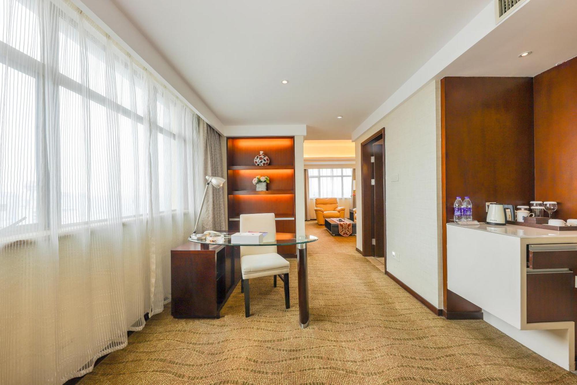 Zhengzhou Yuehai Hotel Dış mekan fotoğraf
